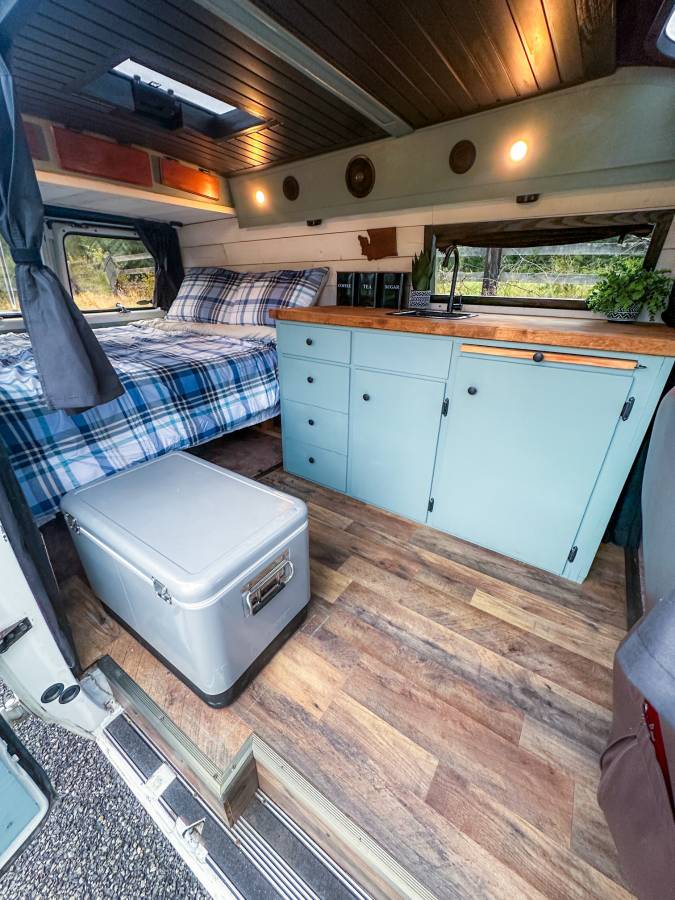 Gmc-g2500-vandura-1992-white-1