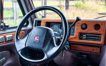 Gmc-g2500-vandura-1992-white-10