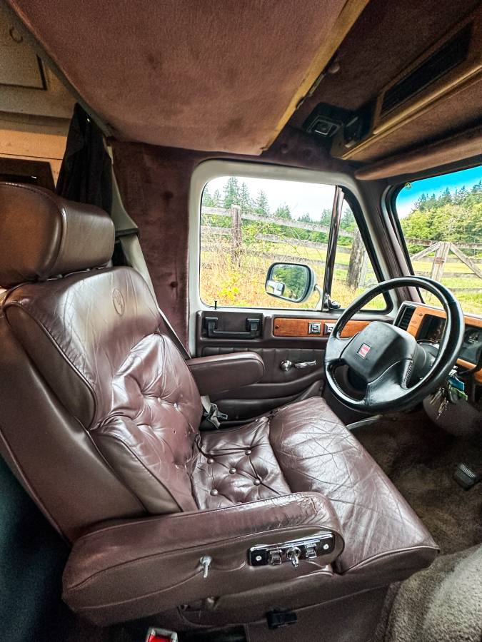 Gmc-g2500-vandura-1992-white-11