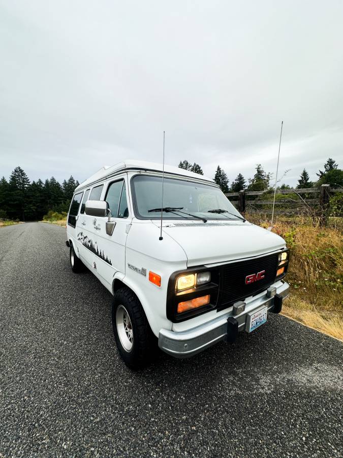 Gmc-g2500-vandura-1992-white-14