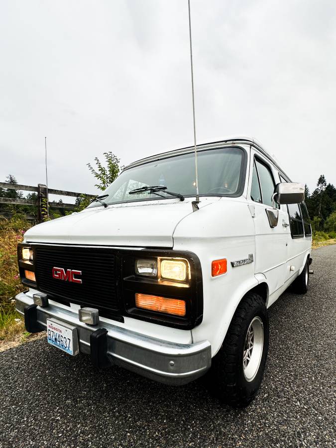 Gmc-g2500-vandura-1992-white-17