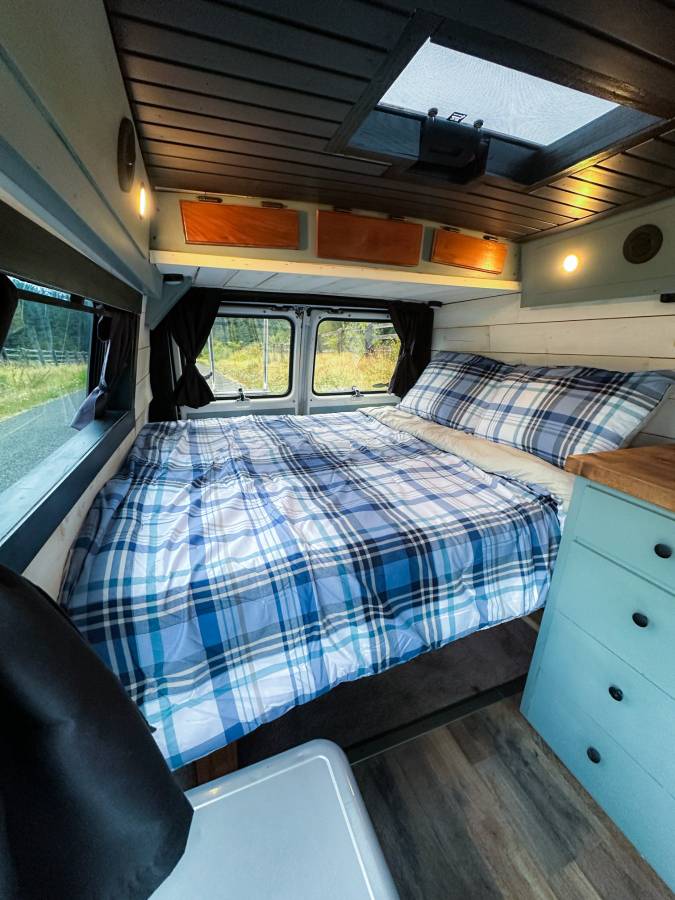 Gmc-g2500-vandura-1992-white-20