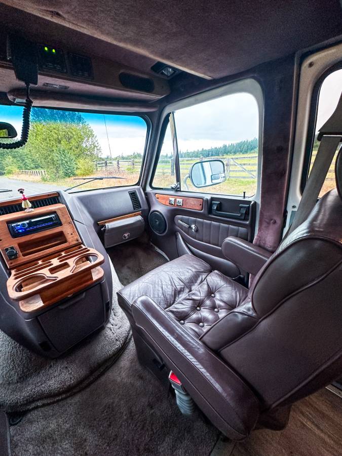 Gmc-g2500-vandura-1992-white-7