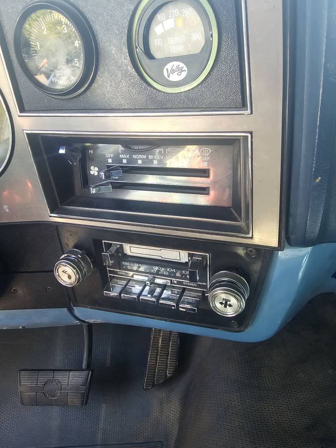 Gmc-high-sierra-k2500-1985-blue-12
