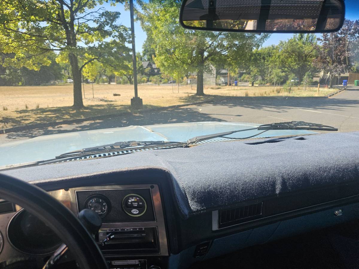 Gmc-high-sierra-k2500-1985-blue-13