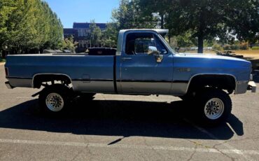 Gmc-high-sierra-k2500-1985-blue-3