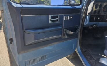 Gmc-high-sierra-k2500-1985-blue-8