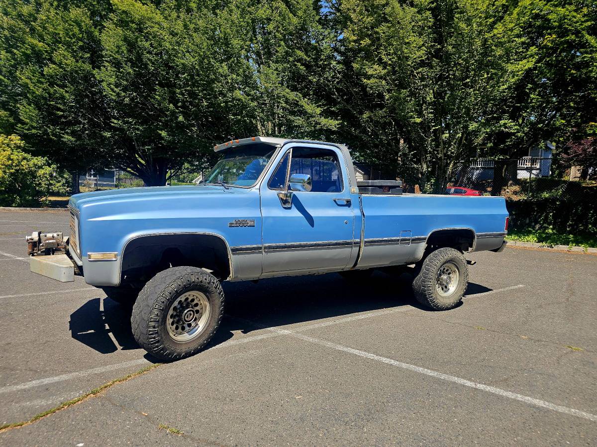 Gmc-high-sierra-k2500-1985-blue