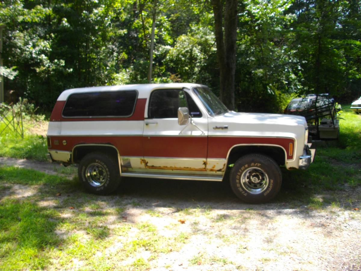Gmc-jimmy-1975-red-6