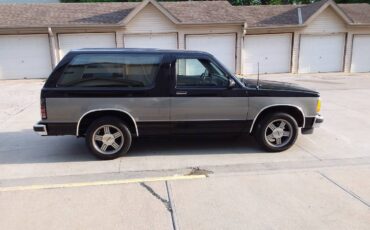 Gmc-jimmy-blazer-2wd-1985-black-7