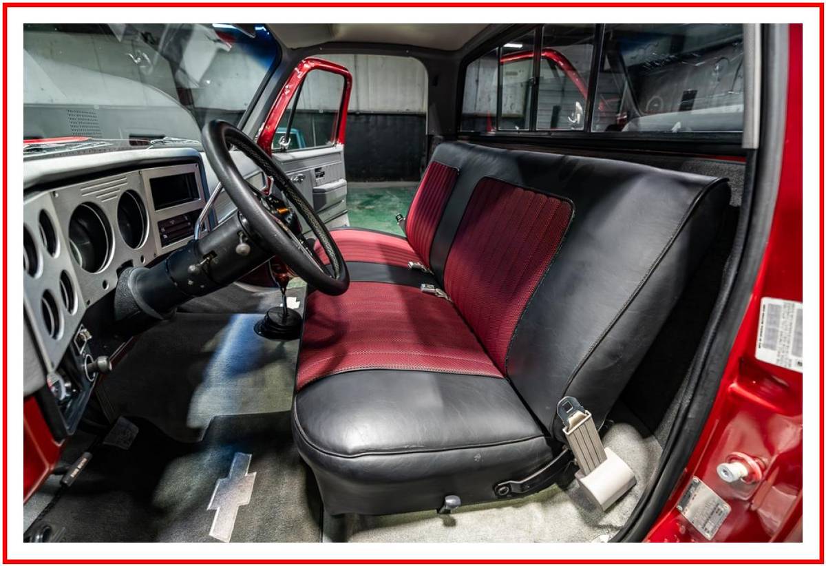 Gmc-k10-1976-silver-27