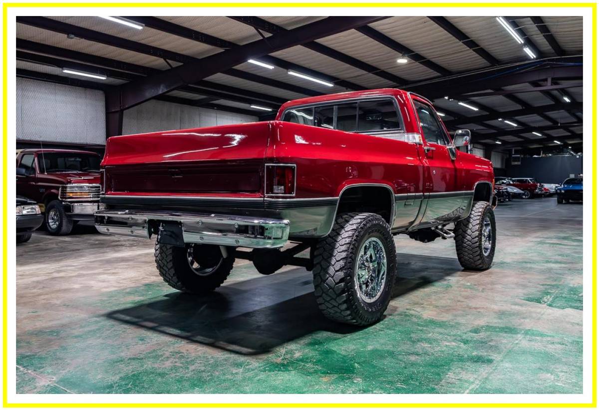 Gmc-k10-1976-silver-35