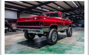 Gmc-k10-1976-silver-7