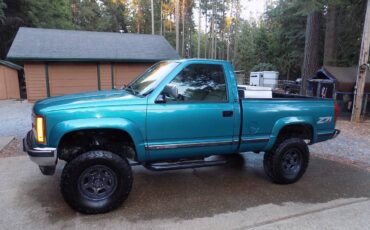 Gmc-k1500-sle-1993-green-1