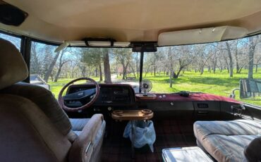 Gmc-motorhome-1973-custom-11