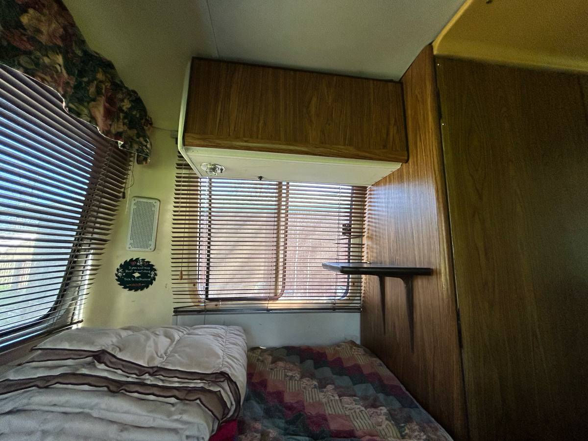 Gmc-motorhome-1973-custom-14