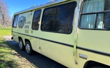 Gmc-motorhome-1973-custom-21