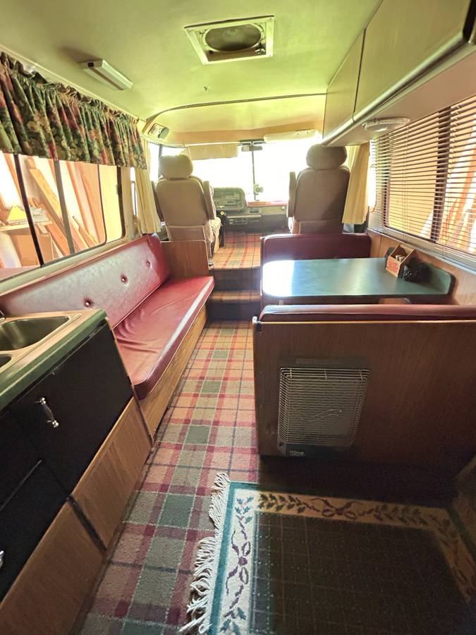 Gmc-motorhome-1973-custom-5