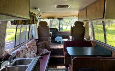 Gmc-motorhome-1973-custom-9