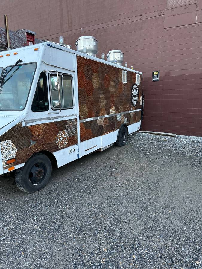 Gmc-p30-1991-custom
