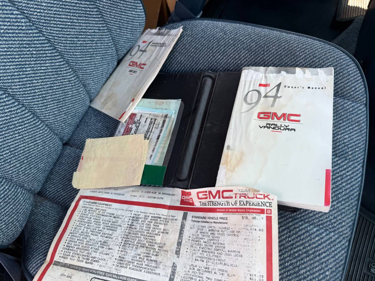 Gmc-rally-g2500-1994-blue-11