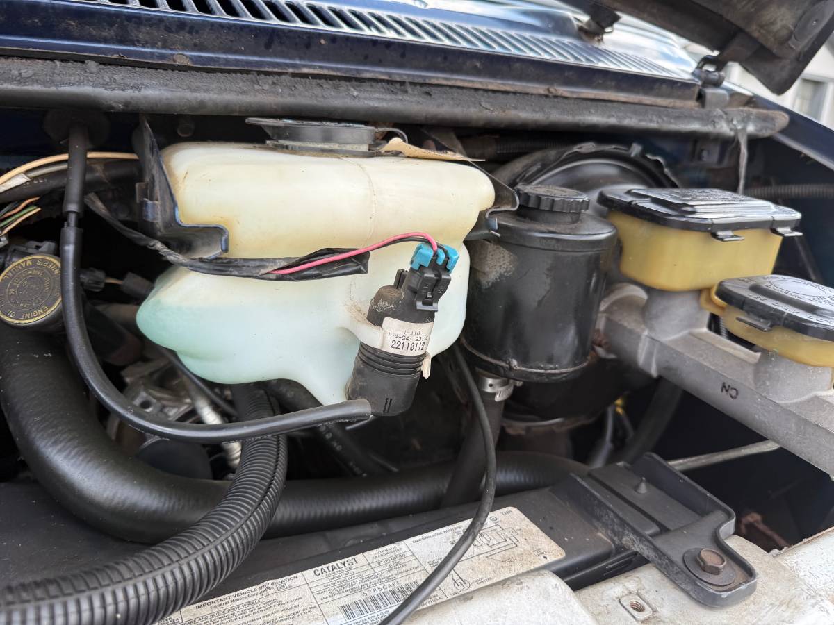 Gmc-rally-g2500-1994-blue-16