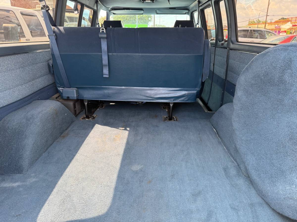 Gmc-rally-g2500-1994-blue-21
