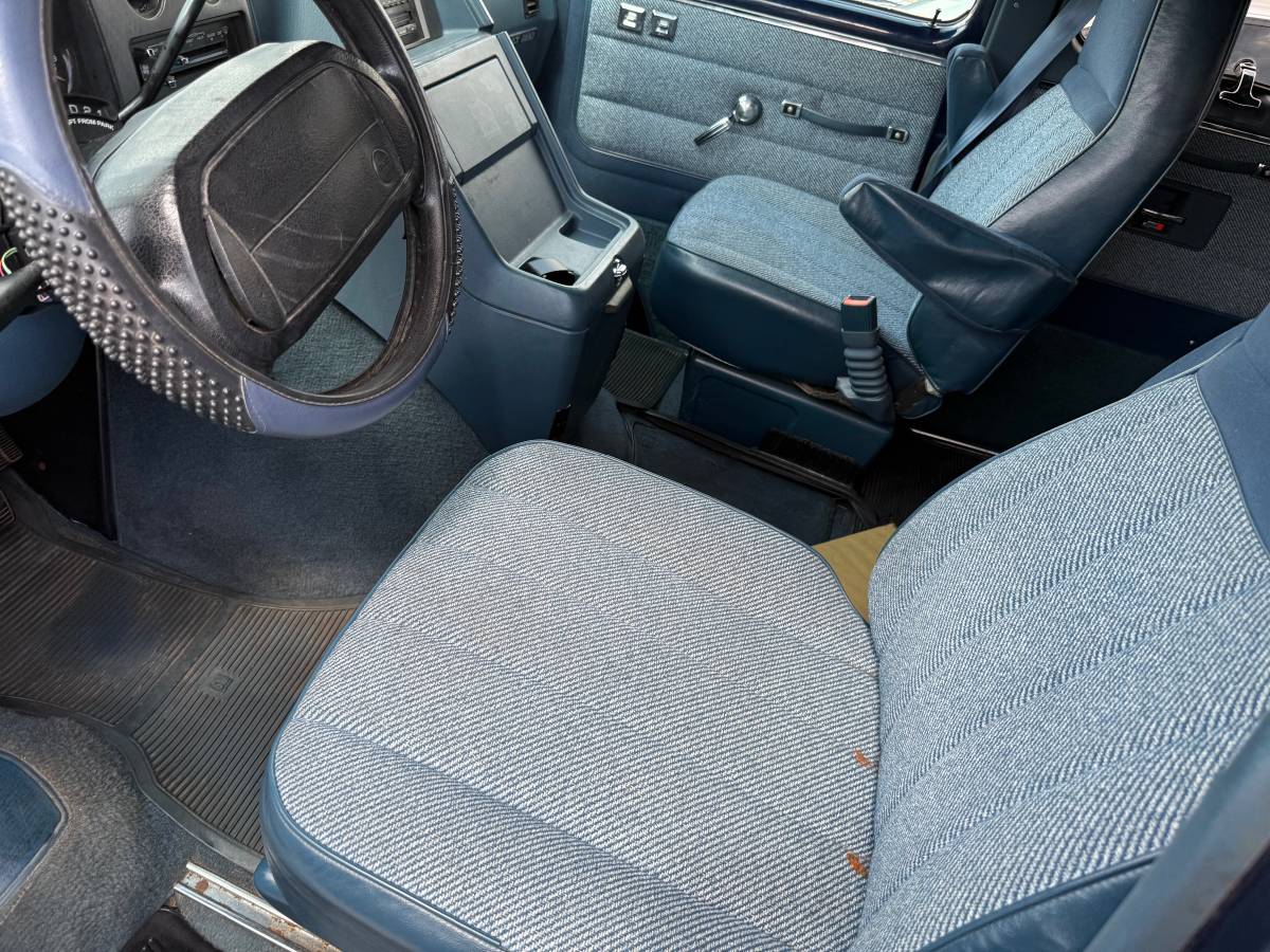 Gmc-rally-g2500-1994-blue-6