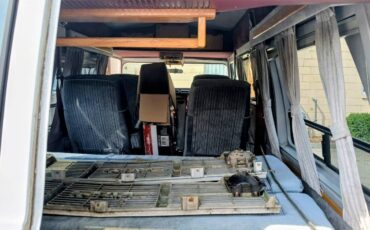Gmc-rally-wagon-1990-9