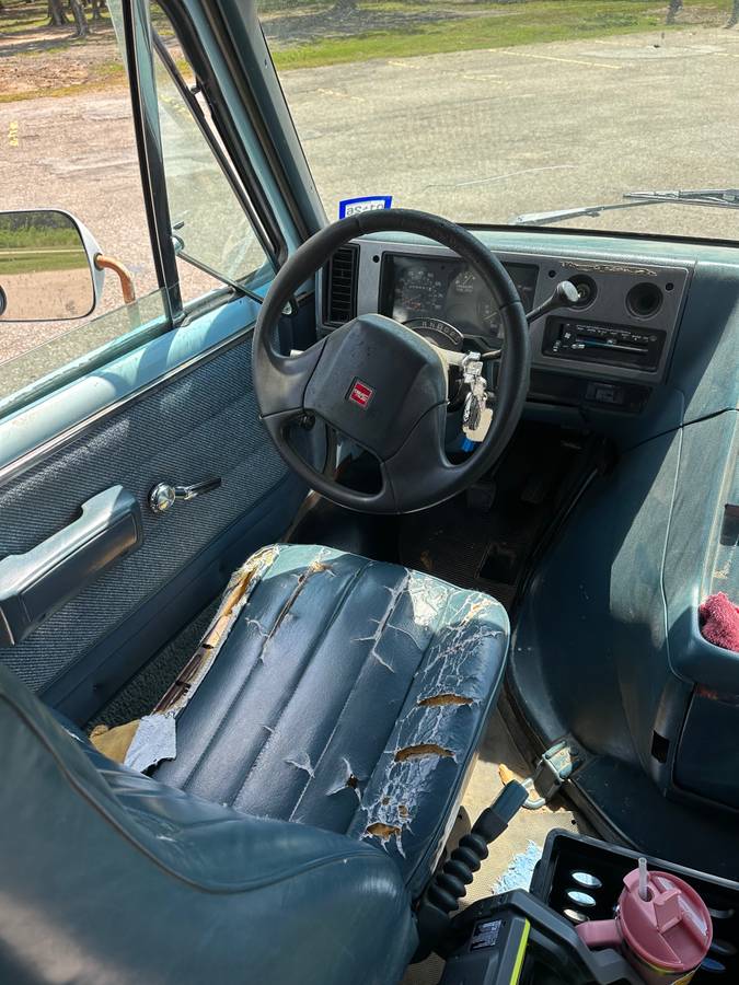 Gmc-rally-wagon-1992-blue-13