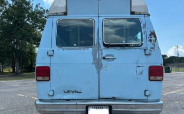 Gmc-rally-wagon-1992-blue-5