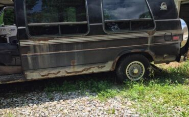 Gmc-rally-wagon-van-g2-1993-2