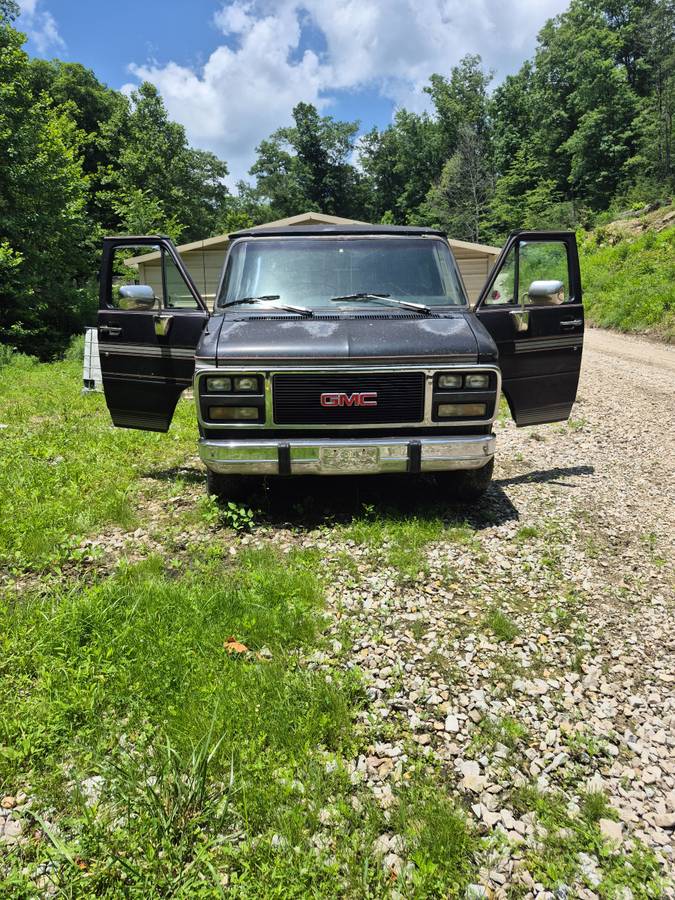 Gmc-rally-wagon-van-g2-1993-6