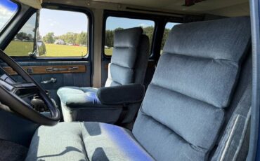 Gmc-rally-wagonvan-1987-blue-13