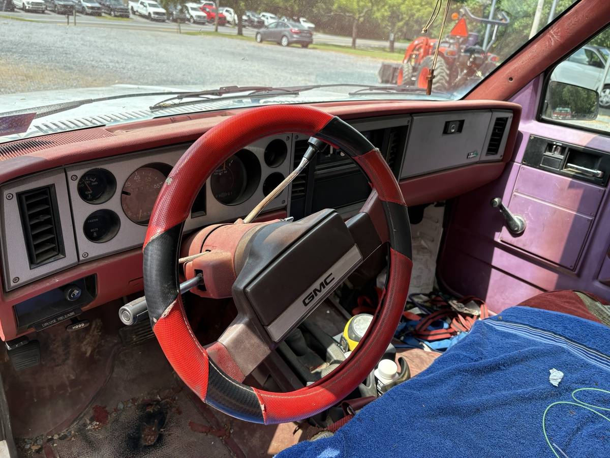 Gmc-s15-1984-red-5
