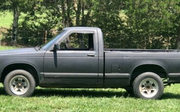 Gmc-s15-1985-black