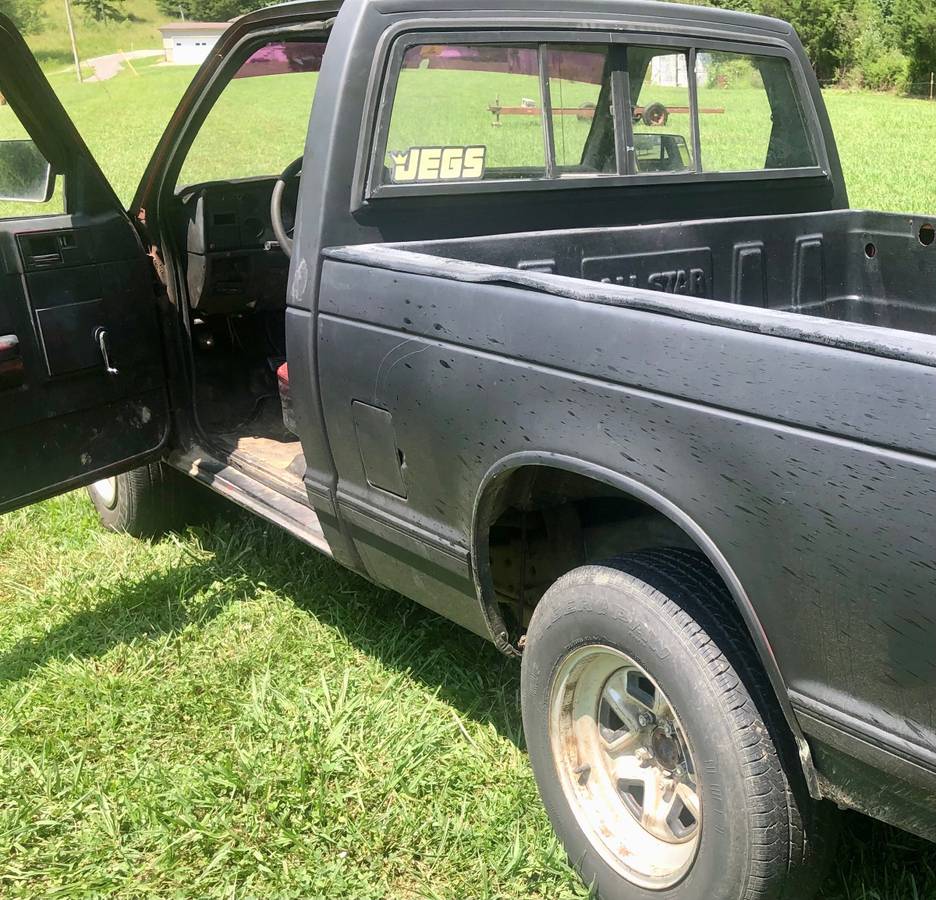Gmc-s15-1985-black-5