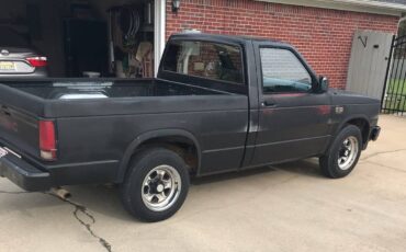 Gmc-s15-1989-black-3