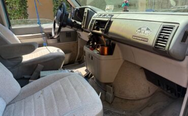 Gmc-safari-12-ton-nominal-1995-green-6