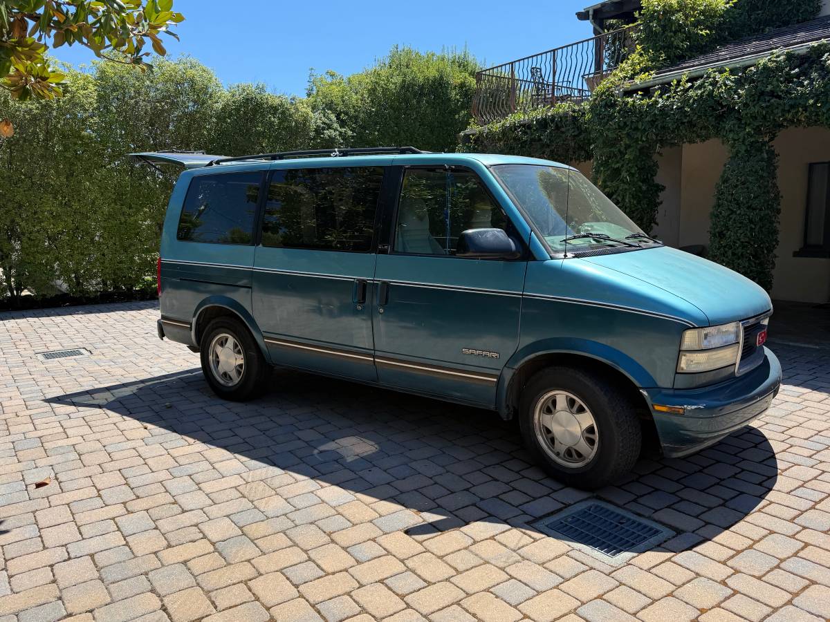 Gmc-safari-12-ton-nominal-1995-green-9