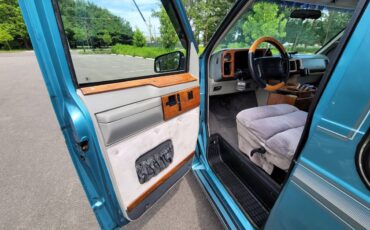Gmc-safari-1994-blue-3