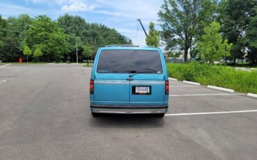 Gmc-safari-1994-blue-8