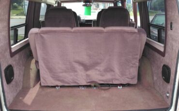 Gmc-safari-van-1991-white-11