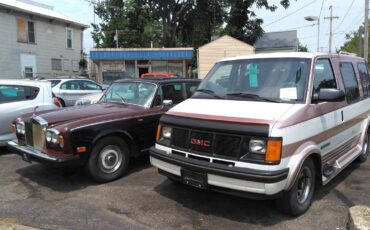 Gmc-safari-van-1991-white