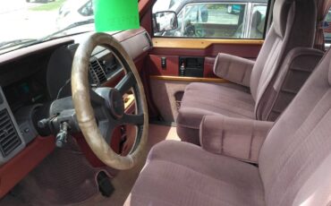 Gmc-safari-van-1991-white-7