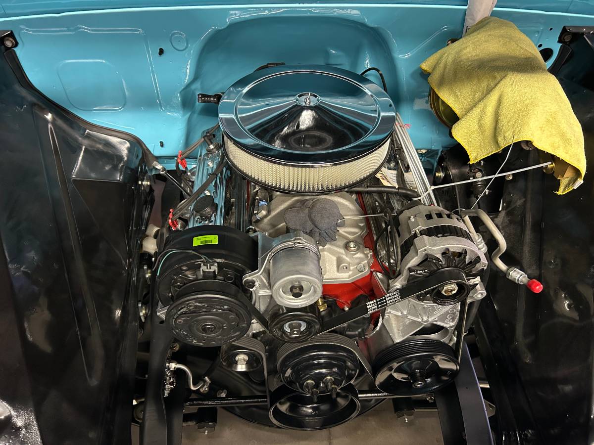 Gmc-series-1000-1966-custom-13