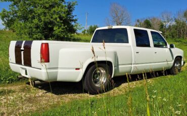 Gmc-sierra-1-ton-nominal-1993-white-3