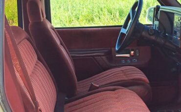 Gmc-sierra-1-ton-nominal-1993-white-7