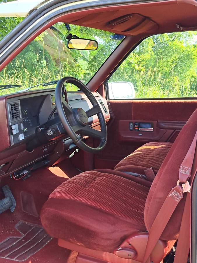 Gmc-sierra-1-ton-nominal-1993-white-8