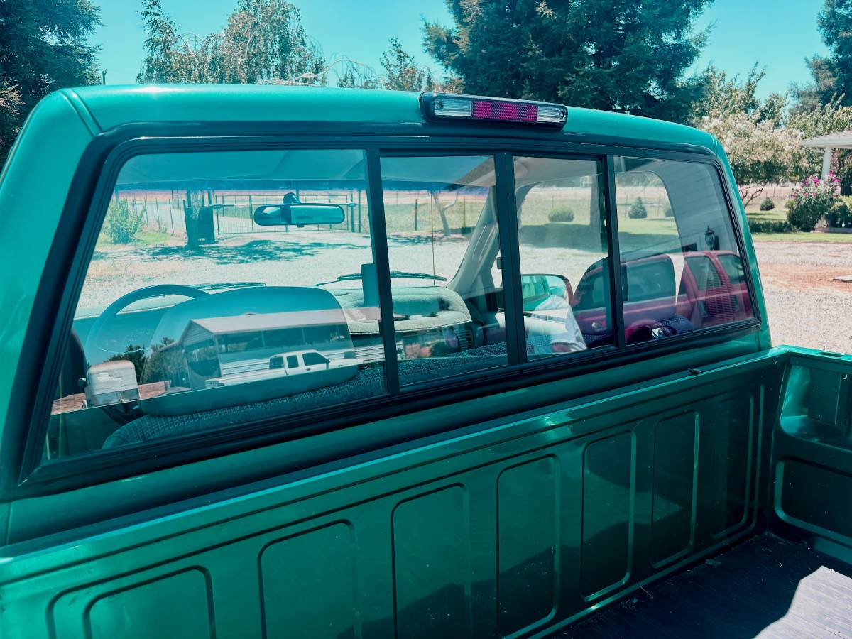 Gmc-sierra-12-ton-1995-green-4
